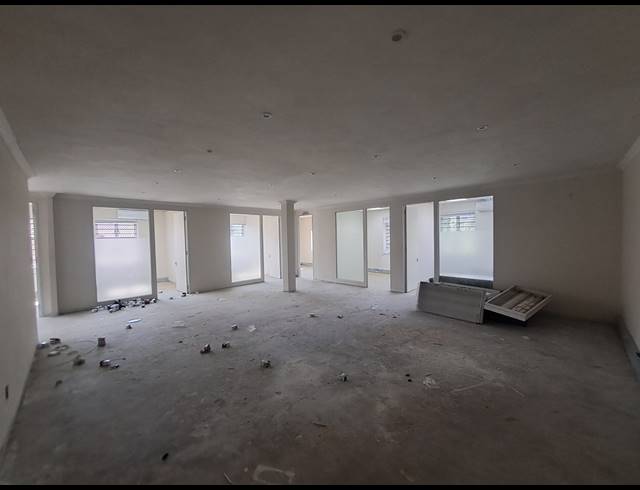 218M² OFFICE TO LET IN CRAIGHALL
